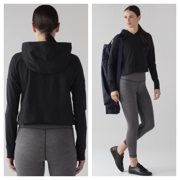 lululemon athletica Sweaters - Lululemon Cut Above Pullover Black Size 4